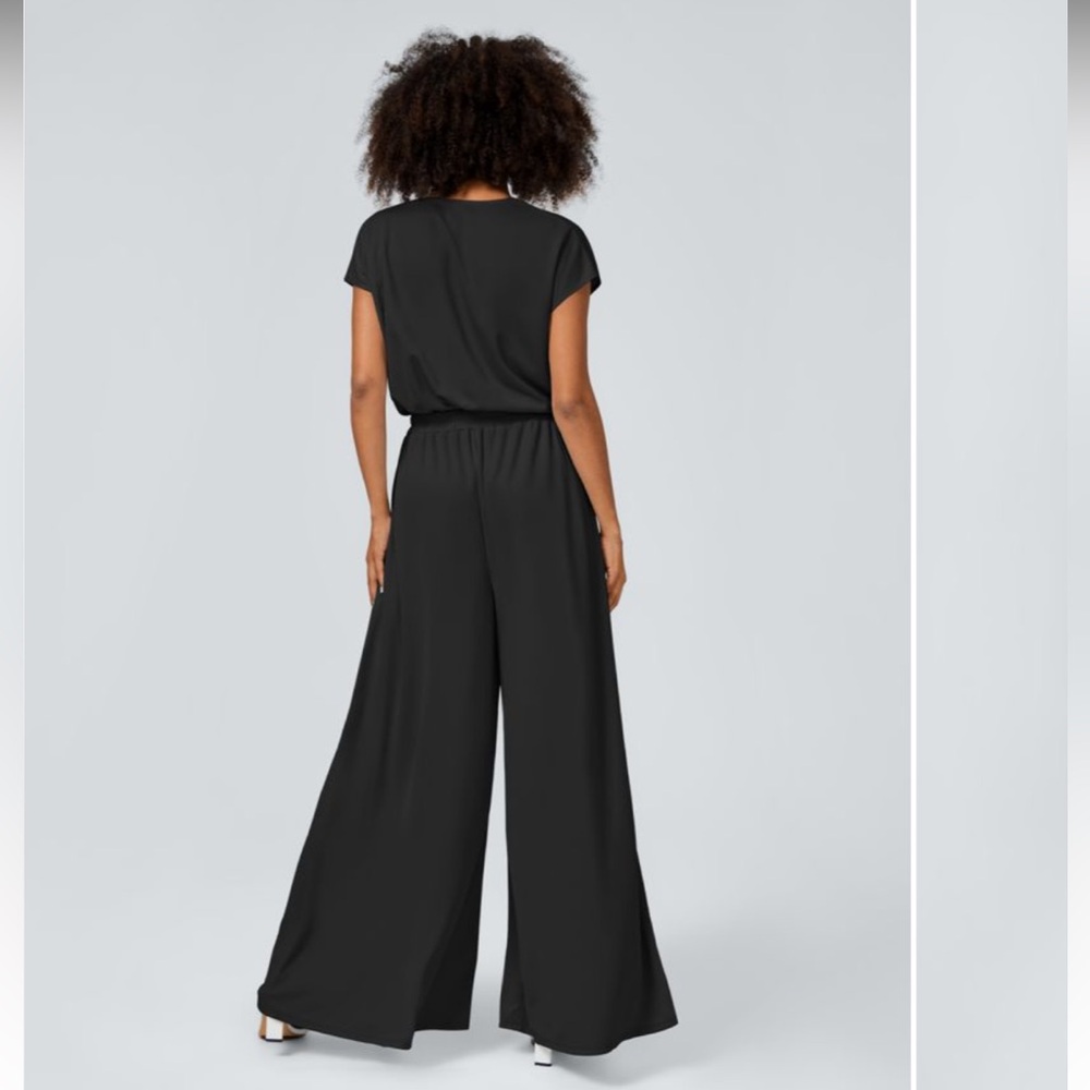 Halara V Neck Short Sleeve Side Pocket Wide Leg Flowy Waffle Casual Jumpsuit - Picture 2 of 7